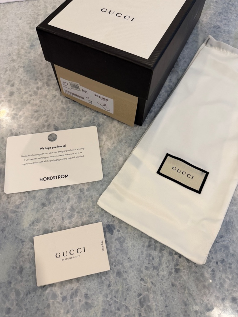 LIKE NEW Gucci White Marmont GG Sandals - Picture 11 of 13